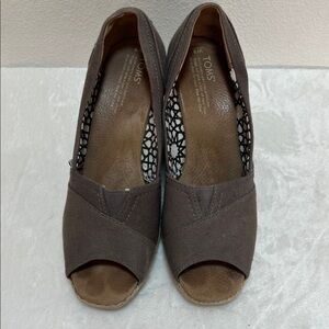 TOMS Taupe/Chocolate Open Toe Wedges